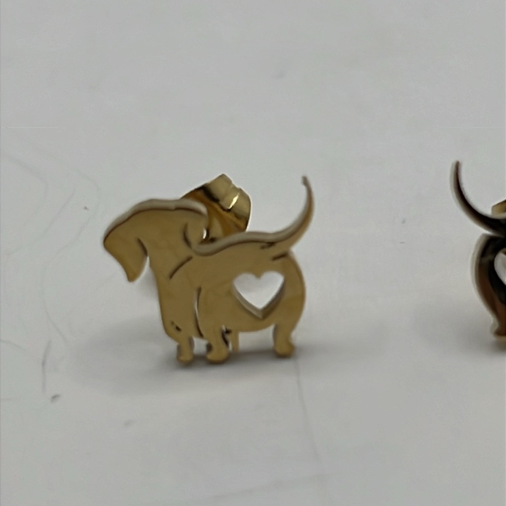 Gold dog Dachshund Earrings with heart cutout.  NWOT - Picture 5 of 5